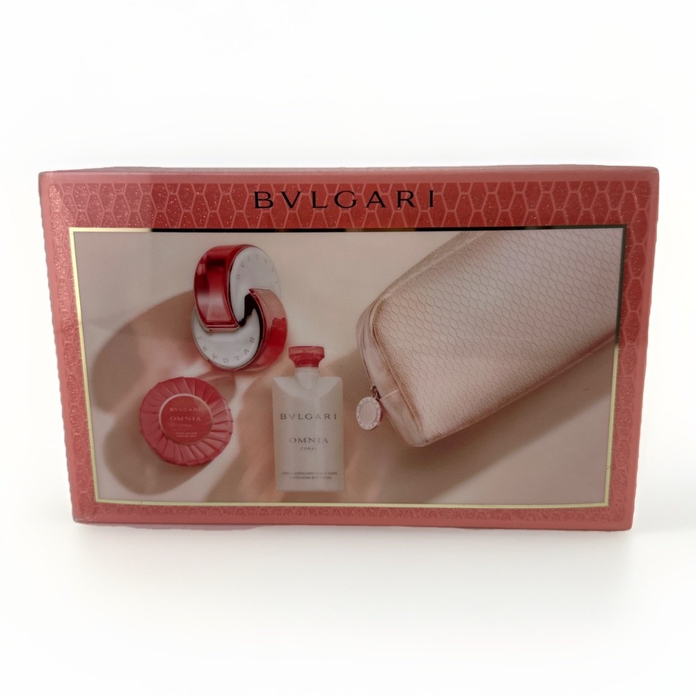 Bvlgari Omnia Coral EDT 2.2 Oz Gift Set Perfume Lotion Soap Pouch Box Open Box